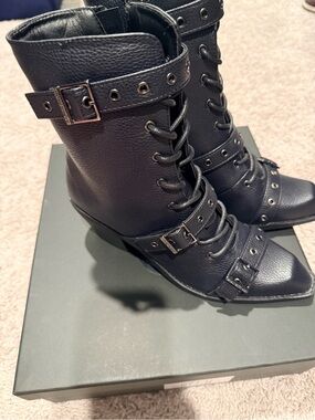Midnight Hour Spellbound Witchy Boots (8)